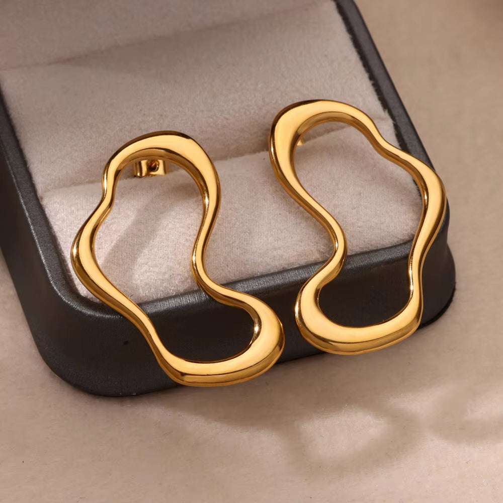 Elara Fluid Sculpt Statement Earrings