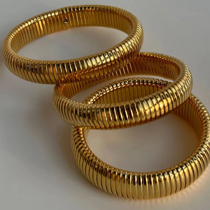 Eterna Gold Bangle