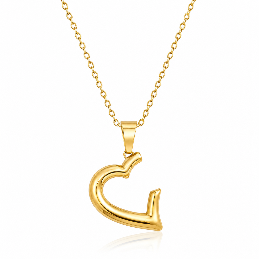 Elara Pendant Necklace