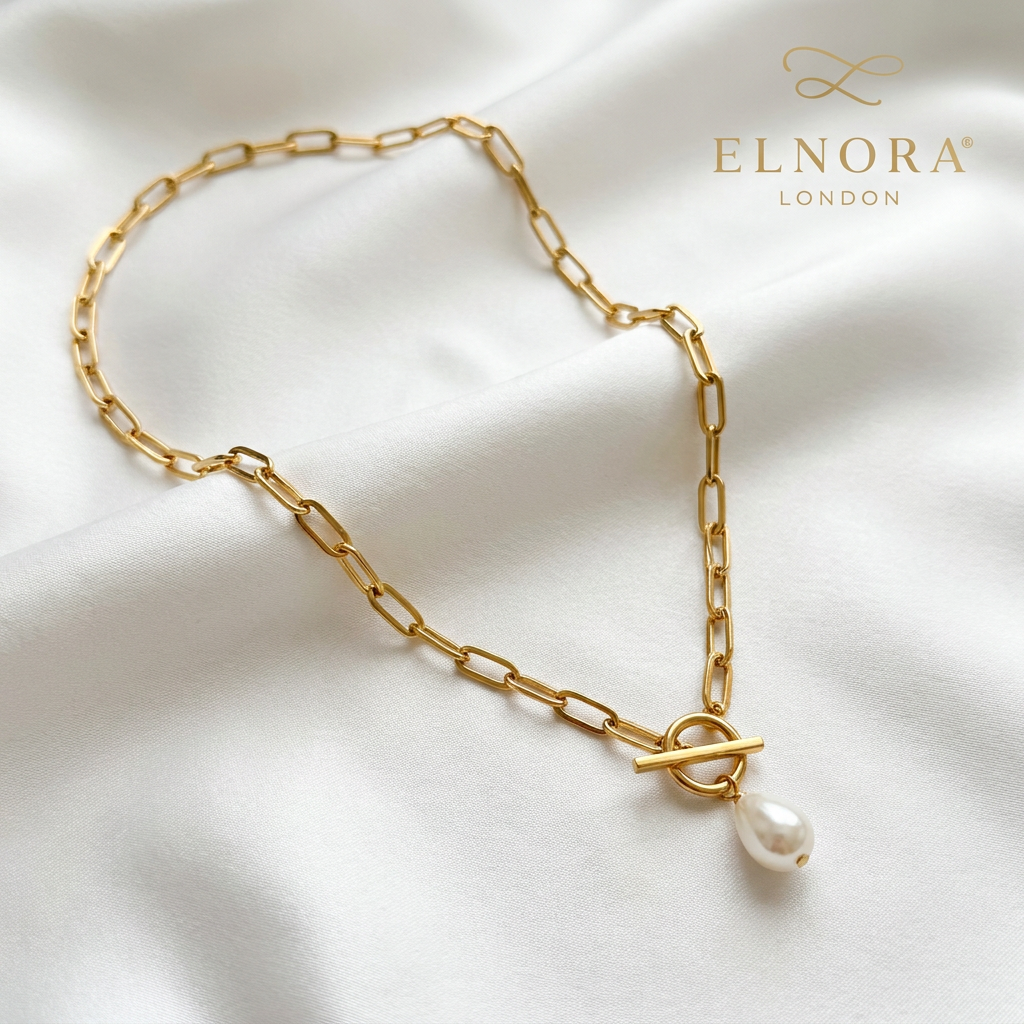 Elara Toggle Pearl Necklace