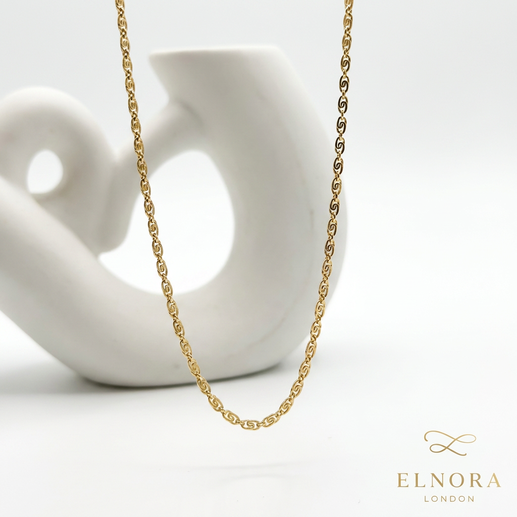 Golden Minimal Chain necklace