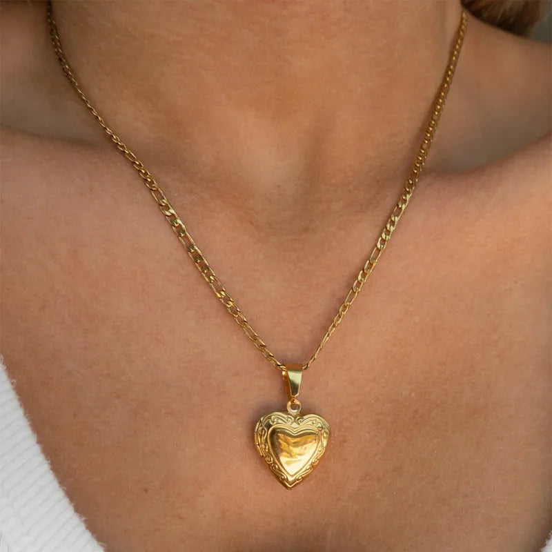 Amoura Memory Locket Necklace