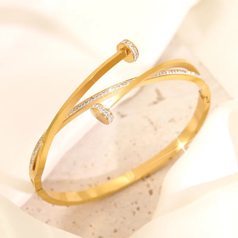 Seren Stone Halo Bangle