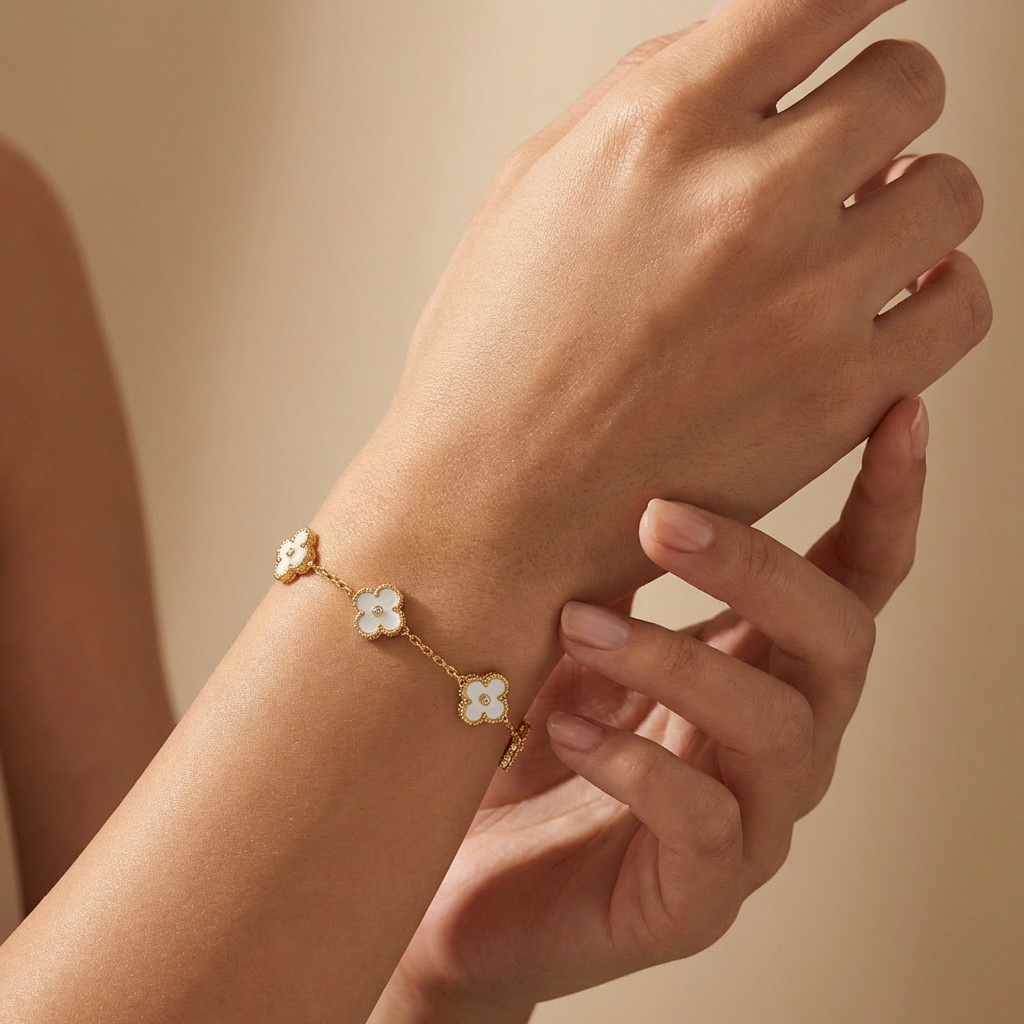 Ivory Clover Bracelet